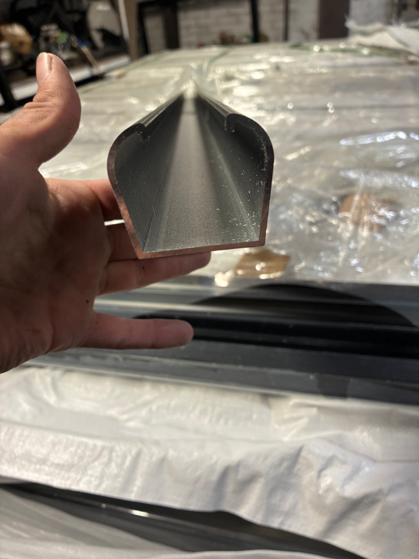 Aluminium Fence Rail (For Concrete Post)